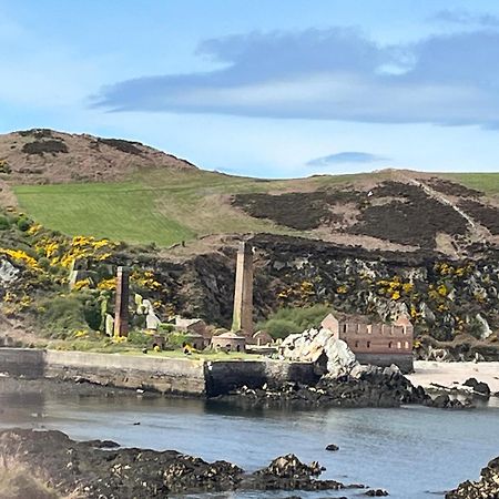 Castellor Bed & Breakfast Cemaes Bay Bagian luar foto