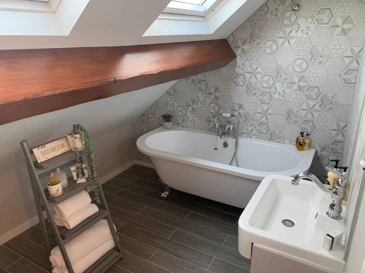 Castellor Bed & Breakfast Cemaes Bay Bagian luar foto