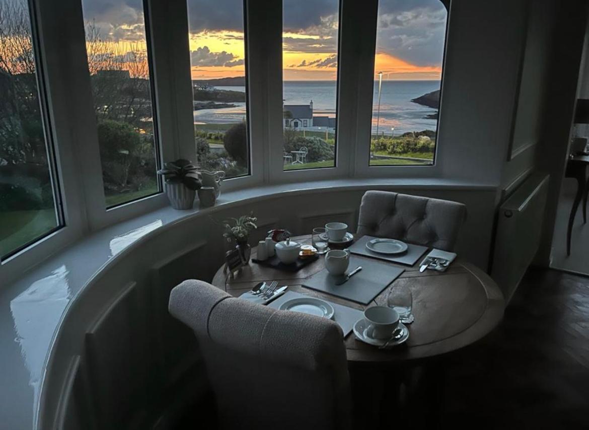 Castellor Bed & Breakfast Cemaes Bay Bagian luar foto