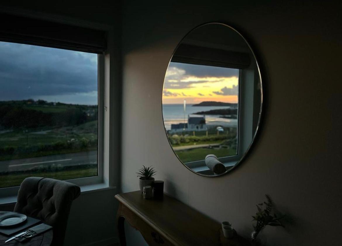 Castellor Bed & Breakfast Cemaes Bay Bagian luar foto