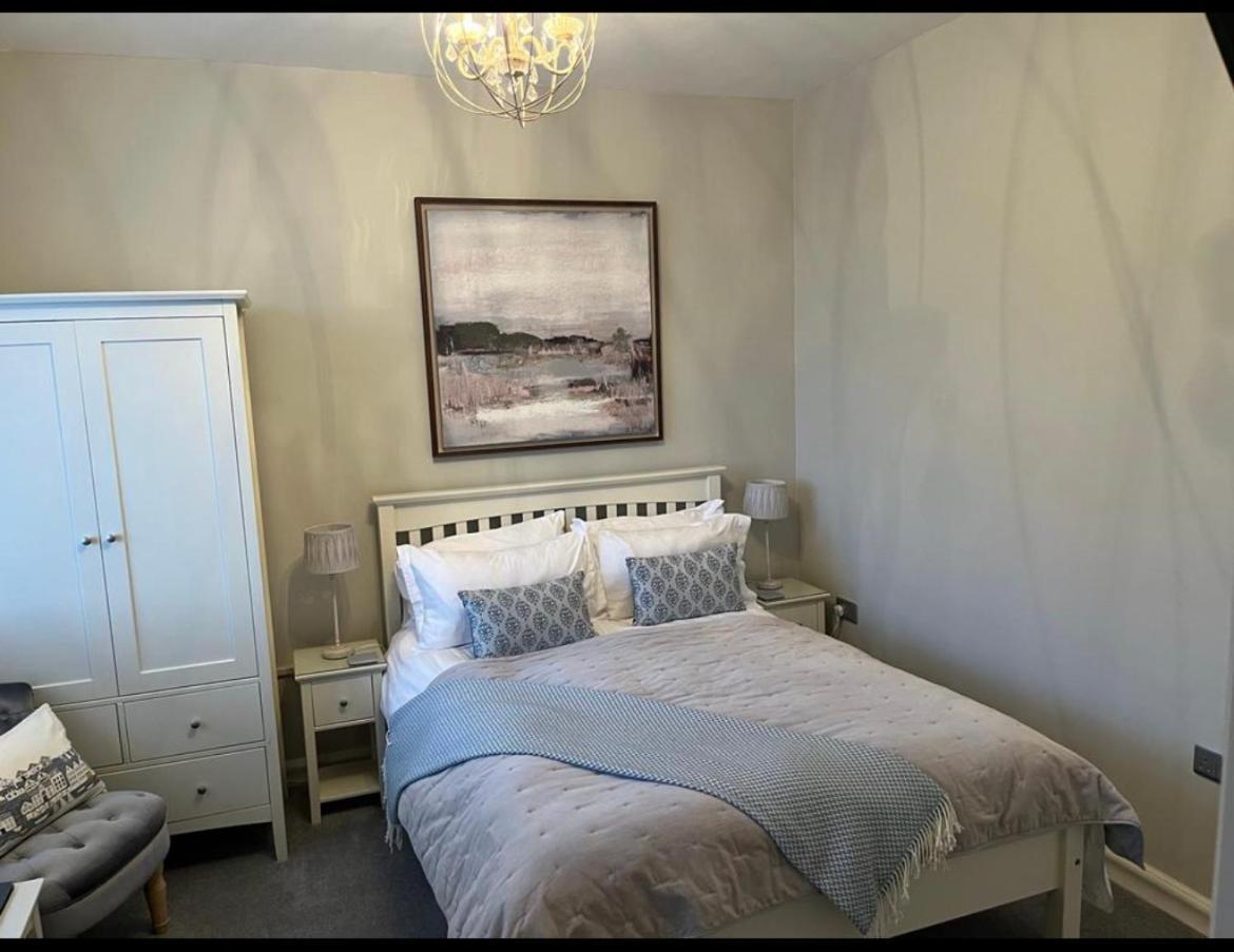 Castellor Bed & Breakfast Cemaes Bay Bagian luar foto