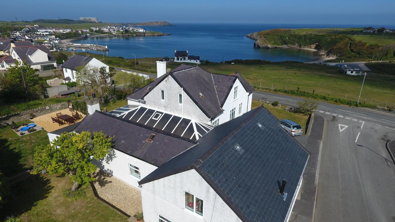 Castellor Bed & Breakfast Cemaes Bay Bagian luar foto